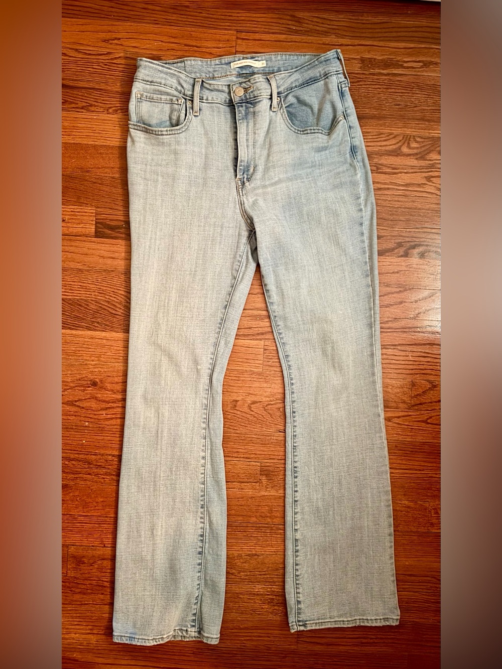 Levi's Light Wash 725 High Rise Boot Cut-Size 31x30-‘Women's